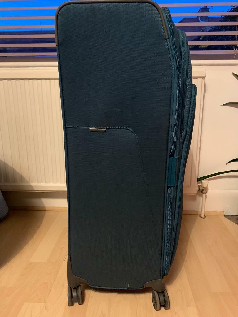 samsonite spark sng 82cm